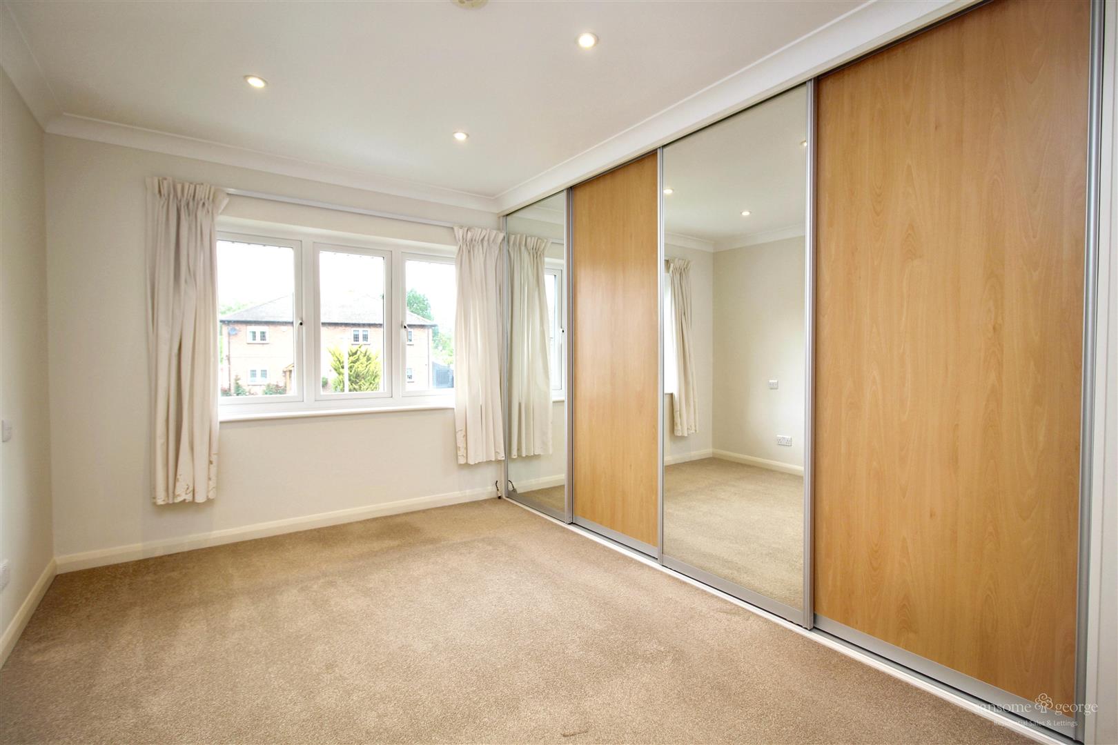 Underwood Road, Southcote, Reading